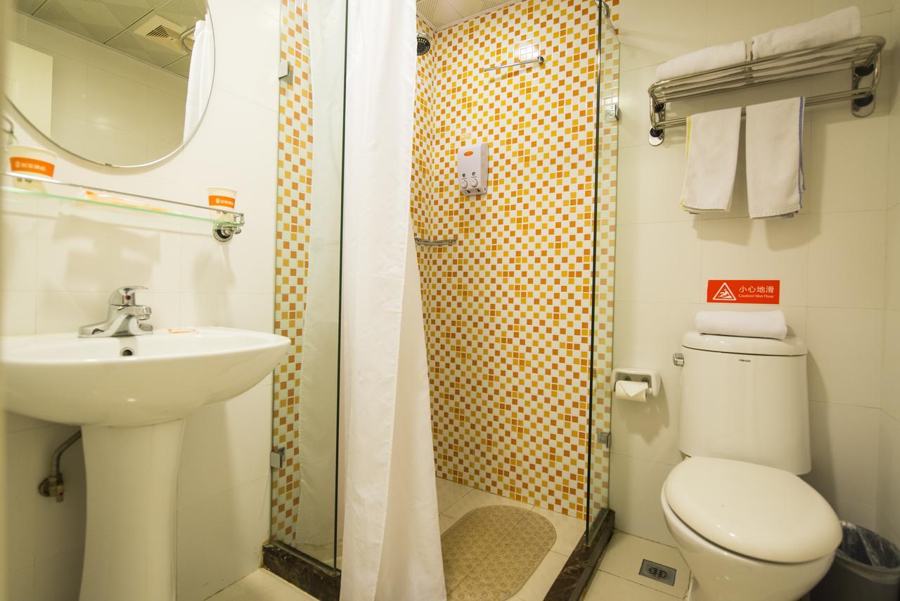 Home Inn Central Avenue Pedestrain Street Cáp Nhĩ Tân Ngoại thất bức ảnh