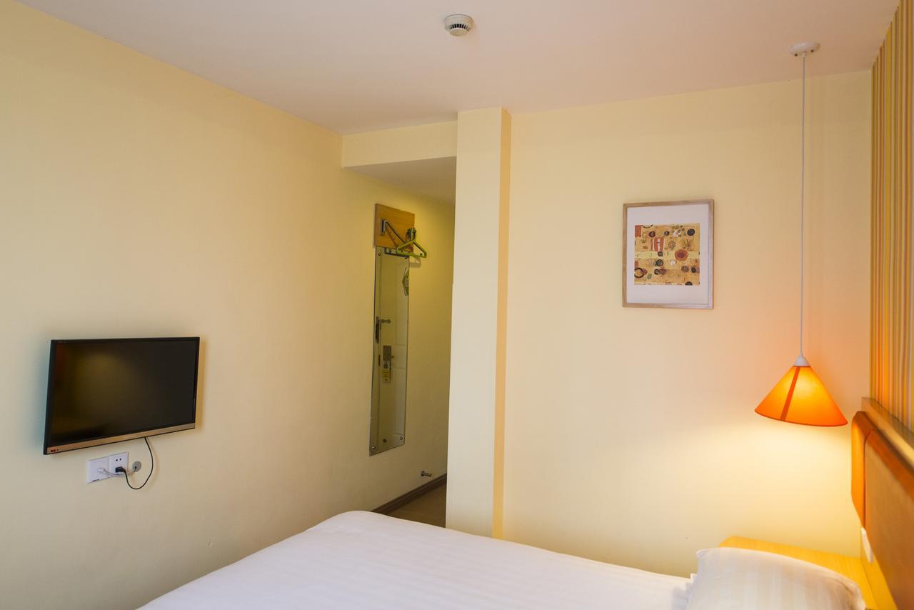 Home Inn Central Avenue Pedestrain Street Cáp Nhĩ Tân Ngoại thất bức ảnh